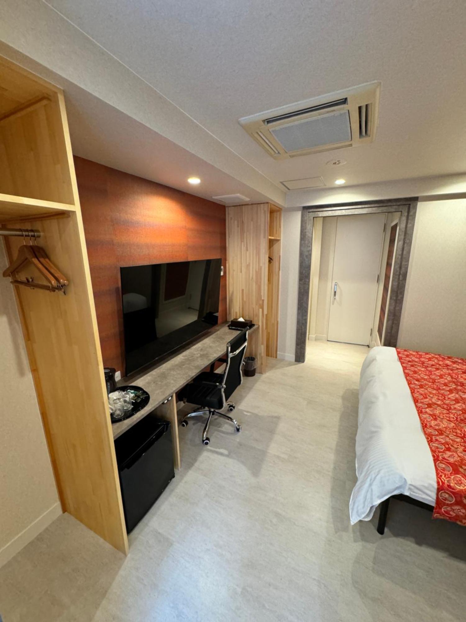 Hotel Be-Zen Shimanouchi Осака Екстер'єр фото