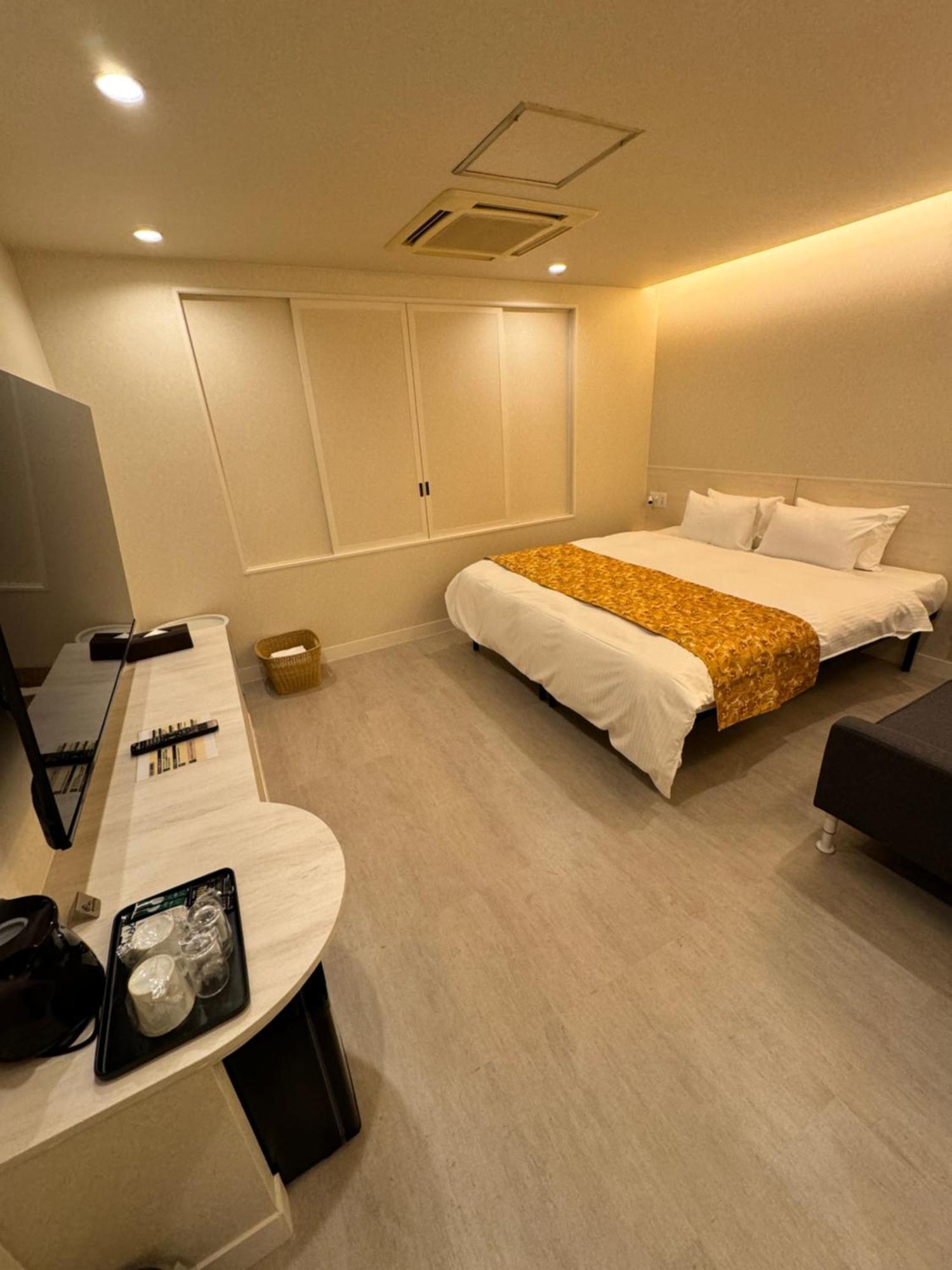 Hotel Be-Zen Shimanouchi Осака Екстер'єр фото